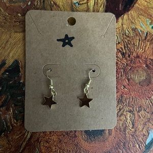 Gold star earrings